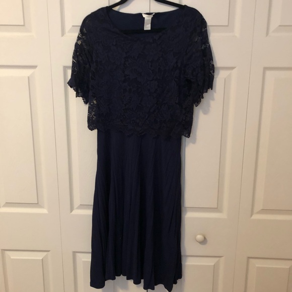 Nursing Dress - Picture 1 of 3